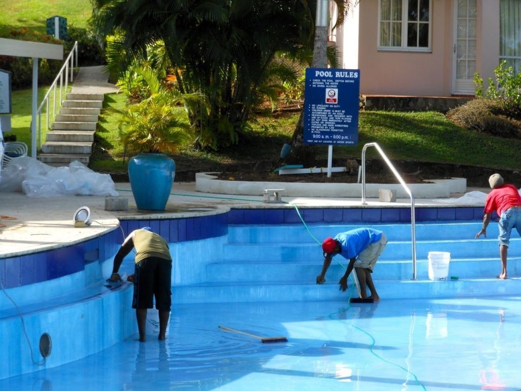 Pool-maintenance-after-rain1-min